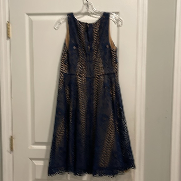 Anthropologie navy lace dress size 8 - Picture 3 of 3